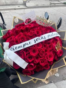 BUCHON 100 ROSAS ROJAS